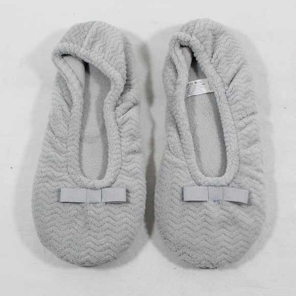 Isotoner Women's Chevron Microterry Ballerina House Slipper - Light Gray 6.5-7.5 - Picture 1 of 3